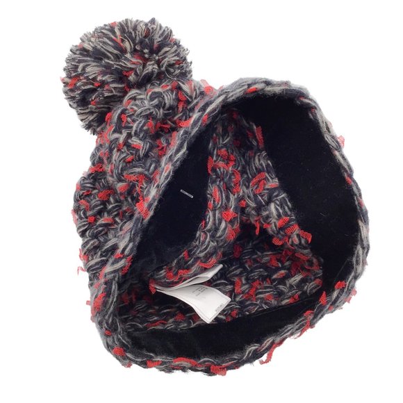 CHANEL RED / GREY / BLACK WOVEN CASHMERE AND SILK CHUNKY KNIT POM POM BEANIE / H - Picture 13 of 13